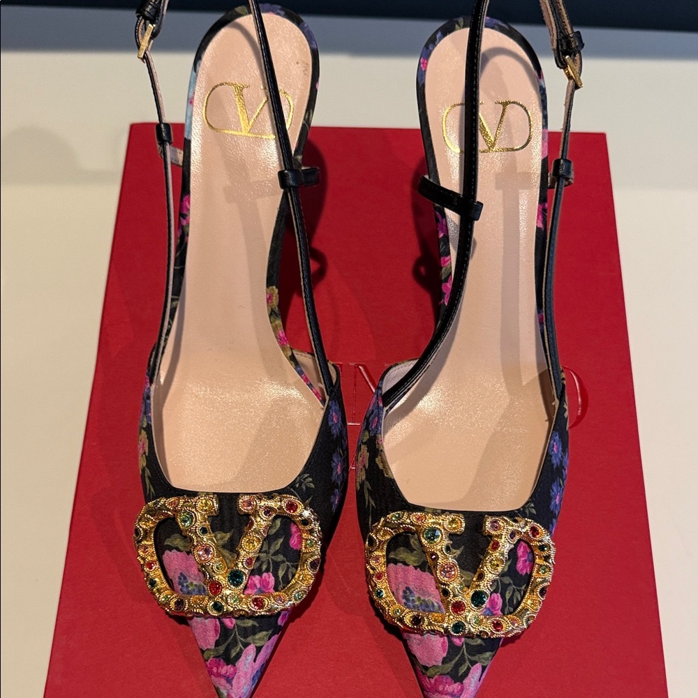 Valentino Women's Black and Pink Floral Heels with Gold Accents - Picture 3 of 7